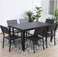 Ensemble de table et de chaises de salle à manger d'extérieur en aluminium durable et moderne pour hôtel et villa