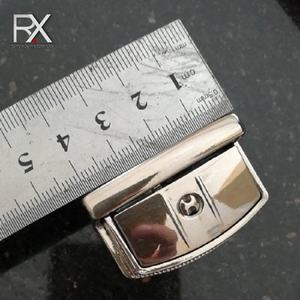 प्राचीन पीतल रंग सामान ताला भागों प्लग ताला ब्रश कांस्य प्रेस कुंजी महल बैग हैंडबैग अटैची के लिए ताला के साथ बकसुआ - Product Image 6