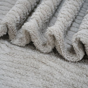 Manta de lana de punto súper suave, patrón de rayas, franela cálida ligera y acogedora para todas las estaciones, estilo moderno - Product Image 6