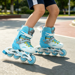 <span class=keywords><strong>Patines</strong></span> en Línea para Niños, Juego Completo con Casco y Equipo de Protección, <span class=keywords><strong>Ruedas</strong></span> de PU, <span class=keywords><strong>Patines</strong></span> de <span class=keywords><strong>Ruedas</strong></span> para Exteriores para Niños y Niñas Principiantes - Product Image 2