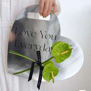 Aierfiorista singolo fiore di rosa cuore sacchetti di carta da imballaggio con manico Bouquet di fiori avvolgimento decorazione di nozze <span class=keywords><strong>bomboniere</strong></span> - Product Image 1