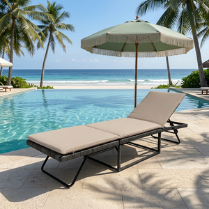 Chaise longue moderne en acier inoxydable et rotin gris polyester, durable, pliable, avec coussin réglable, fabriquée au Vietnam, très vendue - Product Image 1
