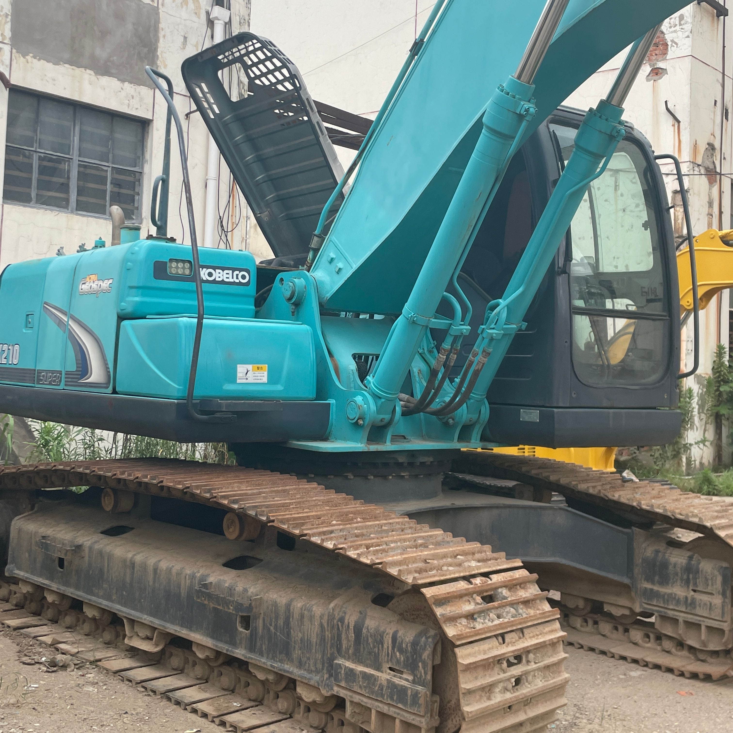 KOBELCO SK210 Used Excavator Latest Model 21tons 90% New Original with EPA CE Excavator KOBELCO SK210 Original Large excavator