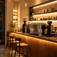 Vitrine de café en bois massif sur mesure / design d'intérieur de café de luxe