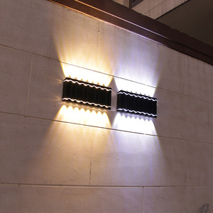 Lampe murale solaire d'extérieur à LED carrée avec diffuseur en polycarbonate, angle de faisceau de 20 degrés, pour la décoration de jardin et de cour - Product Image 2