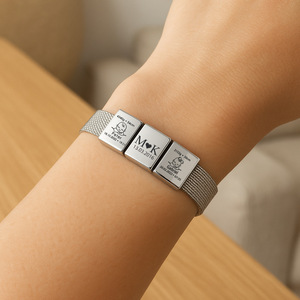 Correa de Reloj de Acero Inoxidable a la Moda, Brazalete Exquisito con Colgante Personalizado con LOGO, Apto para Hombres y Mujeres - Product Image 4
