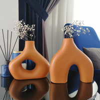 Vases à fleurs en céramique d'art créatif Ins Décoration d'intérieur nordique Table Vase en céramique moderne