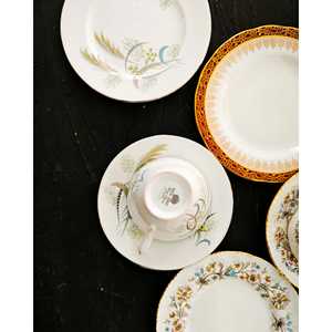 Ensemble de trois tasses à dîner anglaises à prix spécial - Product Image 2