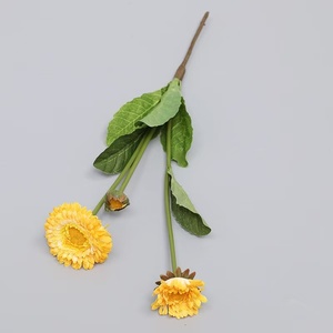 Flores de Margarita de Seda de 3 Cabezas y 38 cm, Flor de Margarita Artificial para Decoración del Hogar, Decoración de Mesa - Product Image 6