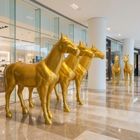 Grande sculpture de cheval en fibre de verre, statue d'animal moderne pour hall d'hôtel et décoration intérieure