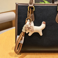 Porte-clés écureuil en peluche fait main, rembourré de coton, avec cordon en tissu, petit écureuil de dessin animé, accessoire de sac, cordon, porte-clés