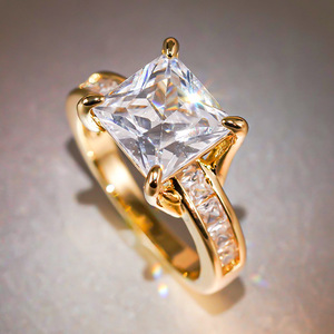 Anello T0901 in Oro Rosa con Diamante Taglio Asscher, Diamante Naturale, Gioiello Classico da Donna per Fidanzamento - Product Image 2