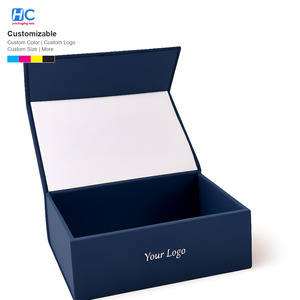 Empaque Secundario de Lujo Sostenible para Marcas de Ropa, Caja Rígida Plana Reciclada para Empaque de Ropa en Tiendas Minoristas - Product Image 1