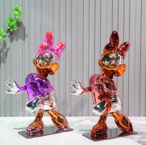 Escultura de Resina Personalizada, Moderna y Elegante, de Personajes de TV, Cine y Dibujos Animados, Estatua de Tío Patricio McDuck a Tamaño Real en Cromo, Coleccionable - Product Image 5