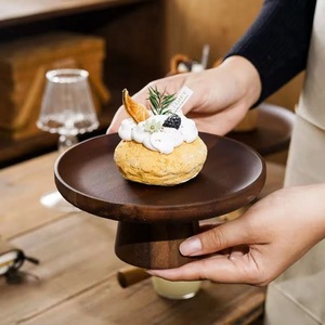 Plateau à gâteau en bois d'acacia, rond, couleur noyer, design rustique, présentoir à desserts pour salon, emballage en une seule pièce - Product Image 4