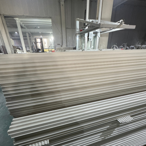 Usine Offre Spéciale <span class=keywords><strong>pas</strong></span> <span class=keywords><strong>cher</strong></span> intérieur WPC panneaux muraux composite intérieur pour hôtel/bureau/maison revêtement en <span class=keywords><strong>bois</strong></span> panneaux muraux - Product Image 5