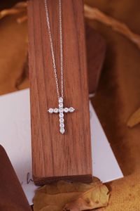 Xinfly 18K Gold 0.5ct Natural Diamond Cross Pendant <b>Necklace</b> Elegant Timeless Daily Formal Wear Hot Sale Sparkling Gift for Her - Product Image 5