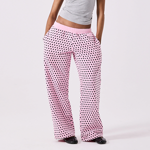 Conjunto de Sudadera con Capucha y Pantalones Deportivos para Mujer, Personalizado, Rosa con Puntos, Sostenible, Premium, con Forro Polar, Mezcla de Algodón, Corte Holgado - Product Image 2