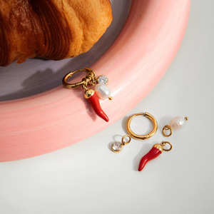 Pendientes de Aro con Forma de Chile, Chapados en Oro, Aleación de Zinc, Joyería para Fiestas, Accesorio de Moda para Mujer - Product Image 3