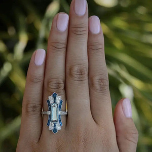 Anello da cocktail geometrico A053 da donna con acquamarina taglio smeraldo, pietra naturale e pavé, anelli di fidanzamento alla moda - Product Image 3