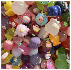 MangDai Mystery Bag Blind Box Toy : Figurine Miniature Lumineuse en Résine, Thème Alimentaire, Style Dessin Animé Kawaii Mignon, pour Enfants, Jouet Ludique et Amusant - Product Image 1