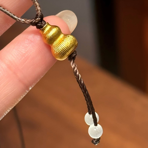 Collana con Ciondolo in Acciaio Inossidabile Placcato Oro K, Catena a Corda con Motivo Vegetale Minimalista, Regalo per Feste e Compleanni - Product Image 2