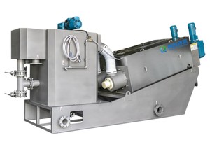 جهاز تجفيف الحمأة المتنقل الأوتوماتيكي بالكامل من الفولاذ المقاوم للصدأ مع علبة تروس ومحرك 3000 لتر/ساعة 5 كيلوواط - Product Image 5