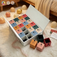 Boîte de calendrier de l'avent personnalisée à 24 tiroirs, boîte d'emballage cadeau de compte à rebours de Noël en carton recyclable gaufré