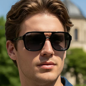 Occhiali da Sole Classici alla Moda Personalizzati ODM OEM con Protezione UV, Montatura Rettangolare Retrò Unisex con Doppio Ponte - Product Image 1