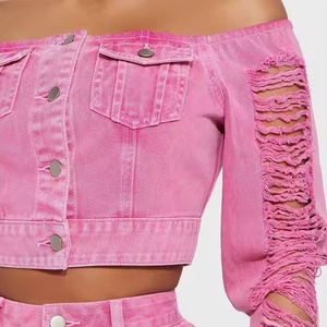 Ensemble en jean pour femme de haute qualité, sexy, avec crop top asymétrique et mini-short en jean délavé rose acid wash - Product Image 2
