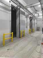 Portes coulissantes en acier inoxydable pour entrepôts frigorifiques, chambres froides isolées et portes coulissantes doubles pour la logistique de la chaîne du froid