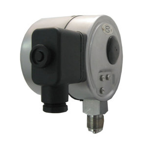 Manómetro de Contacto Eléctrico Brady de 100 mm, Rosca M20x1.5, Precisión Nivel 2.5, Asistencia Magnética para Vacío - Product Image 1
