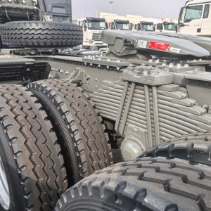 China Sinotruk Howo 371 motor diésel 6x6 camión Tractor Euro 2 estándar de emisión nueva condición automática mano derecha - Product Image 3