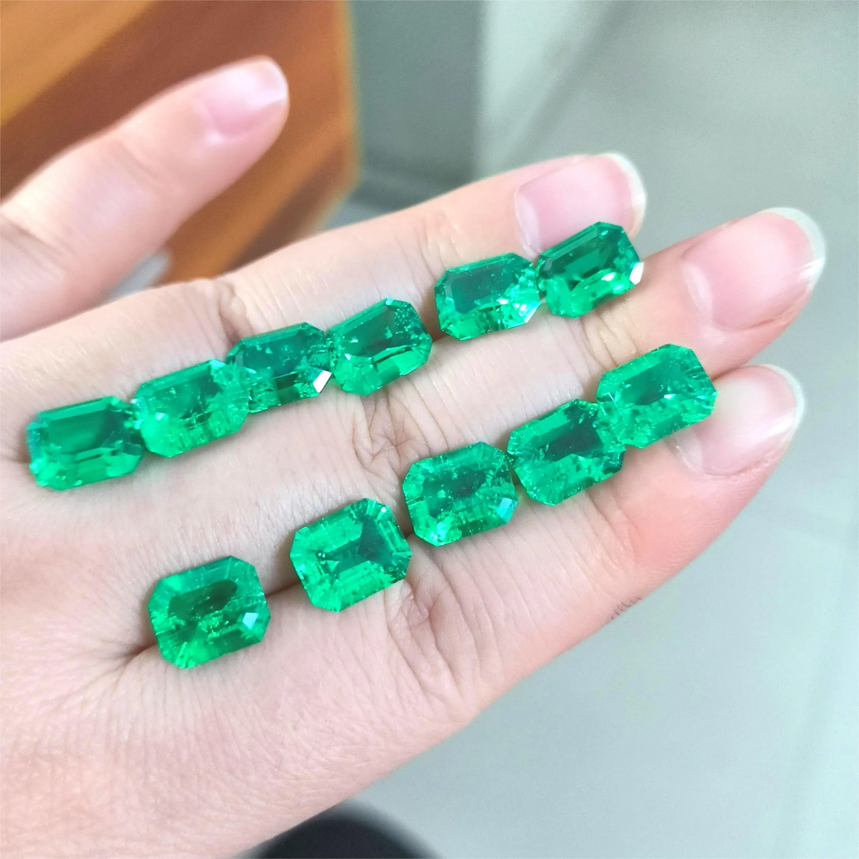 Laboratório crescido esmeralda feito de esmeralda hidrotérmica em formato de octogão, pedra esmeralda havaiana, preço baixo por carat