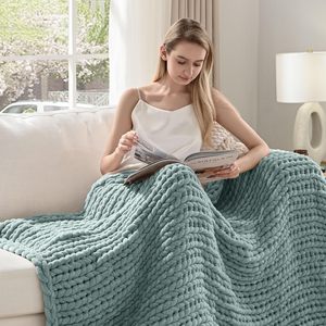 Jeté en tricot épais super doux, lourd, écologique, fait à la main en chenille - Product Image 1