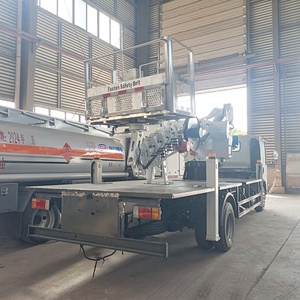 Nueva camioneta japonesa ISUZU ELF 700P con plataforma elevadora de 14-36 m - Product Image 5