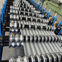 Maquinaria Automática para Fabricación de Tejas de Acero Corrugado con Sistema de Control PLC, Desbobinador Hidráulico, Motor de Rodamientos y Caja de Cambios
