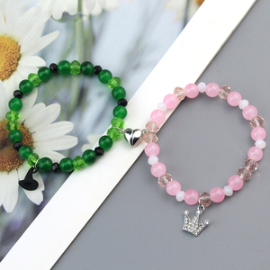 Pulsera de cuentas con colgante de corona y bastón mágico inspirada en la película de la Bruja Malvada, joyería a juego para parejas y amigos para ocasiones de regalo - Product Image 5