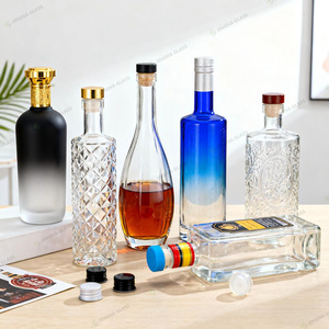 Bottiglie di Vetro Vuote per Distillati dal Design Unico, Stampa Logo Personalizzata per Gin, Vodka, Whisky, Tequila <span class=keywords><strong>e</strong></span> Produzione di Vino - Product Image 2
