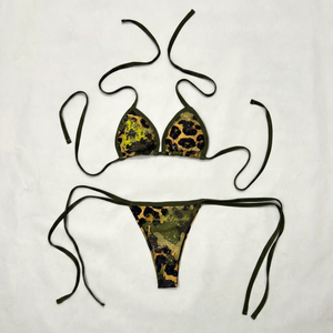 Conjunto de Bikini Sólido a la Moda para Mujer |   Traje de Baño Personalizado de Dos Piezas con Diseño Frontal |   Proveedor OEM de Ropa de Playa Transpirable de Secado Rápido en Spandex/Poliéster - Product Image 1