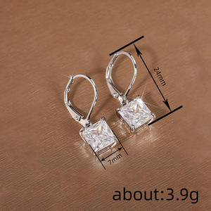 Orecchini a Perno Geometrici Quadrati Semplici per Donne, Accessori per Orecchie Freschi da Indossare Ogni Giorno - Product Image 4