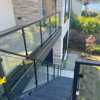 Rampe extérieure EKOO pour balcon, terrasse, escalier, poteau à pince, garde-corps en verre