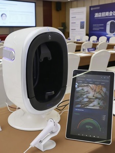 เครื่องวิเคราะห์ผิวหนังและหนังศีรษะระดับมืออาชีพ O1-PRO พร้อมระบบ AI วิเคราะห์อัจฉริยะ สำหรับอุปกรณ์เสริมความงามในร้านเสริมสวย - Product Image 3