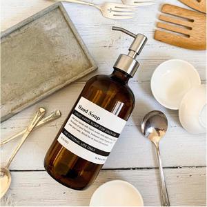 Étiquettes Autocollantes Personnalisées Imperméables pour Flacons de Soins, Lotions et Parfums - Product Image 4