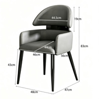Chaise de salle à manger moderne en cuir à dossier incurvé motif patte de chat, chaise d'appoint rembourrée avec accoudoirs, chaise d'appoint à pieds en métal noir pour salle à manger et cuisine