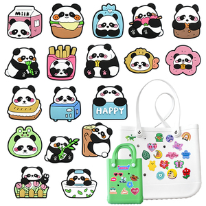 Venta al por mayor de abalorios de diseñador de lujo a granel, coloridos accesorios para zapatos de Panda, lindos clips para zapatos, zuecos, abalorios decorativos para zapatos a granel - Product Image 5