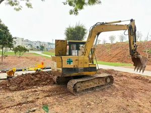 Excavadora Usada Cat E70b, Excavadora de Cadenas Usada Caterpillar E70b E200b en Venta - Product Image 4