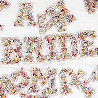 Patchs de lettres colorées en strass Patchs auto-adhésifs pour accessoires vestimentaires Accessoires de sac Accessoires de bricolage
