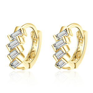 Pendientes de tuerca de moissanita VVS GRA de corte redondo con diseño de cola de pez de líneas simples, rellenos de oro de 14K, joyería de uso diario para mujer - Product Image 6