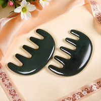 Peigne Gua Sha en jade néphrite vert Hetian poli à la main, masseur multi-usages pour points d'acupuncture, pour le soin de la tête et du visage